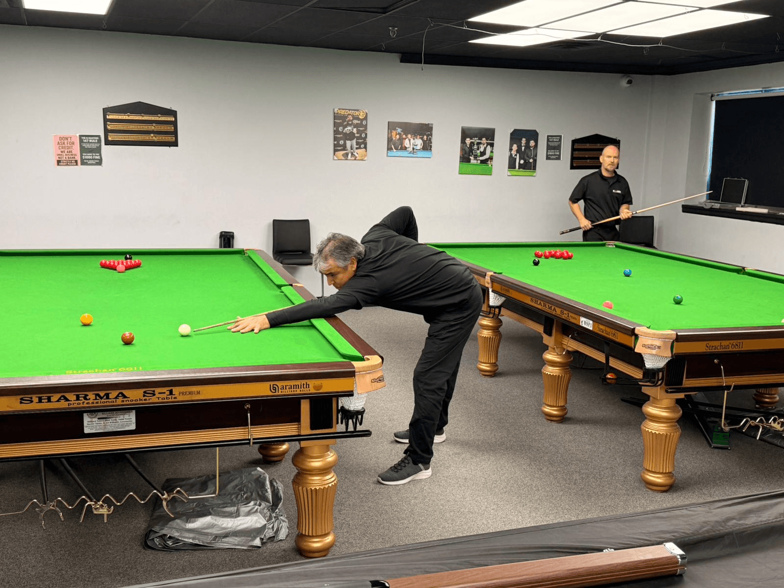 Coach-led feedback while players work through real table patterns.